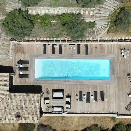 Πανσιόν Piscine 3*